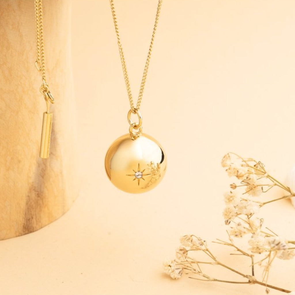 Tehotenská rolnička - Astra - zlatá