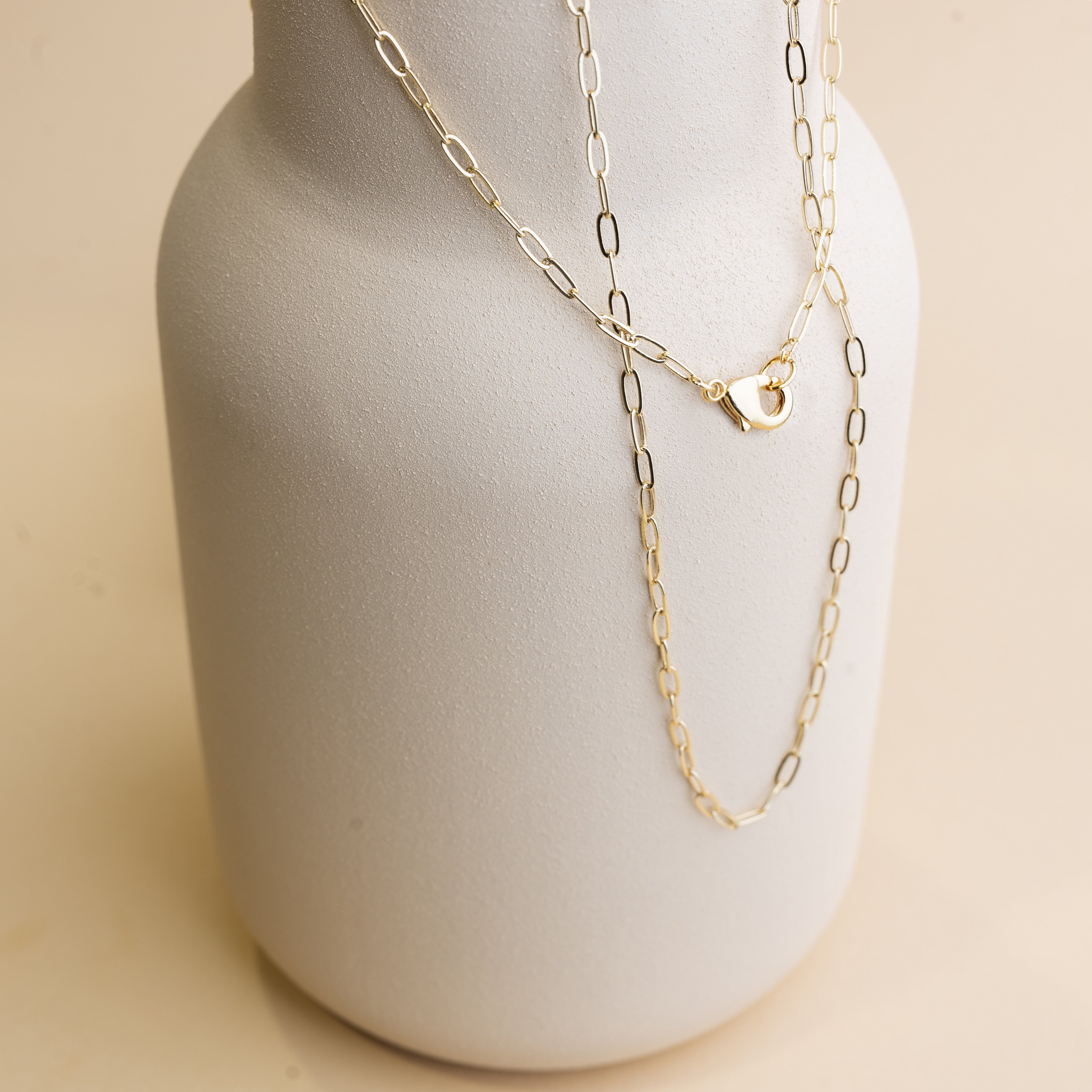 Zlatý řetízek s velkými podlouhlými oky – detail provedení Maxi